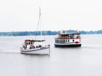 20160722 124319 The Winnie Estelle passes the Patriot