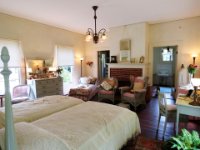 20160804 110358 Edison bedroom