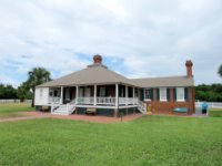 20160807 143618 Primary light keeper house