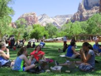 20170616 135942 Eating box lunches on the lodge lawn